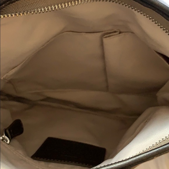 Coach crossbody signature canvas bag - Picture 4 of 4